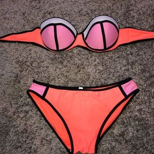 Vibrant bikini set
